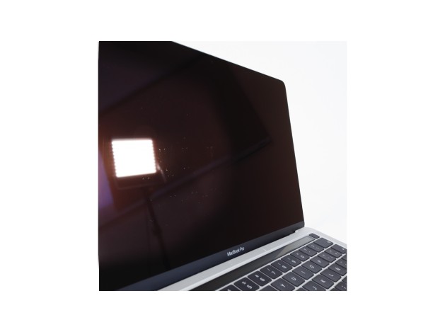 apple_macbook_pro_a2251_f11